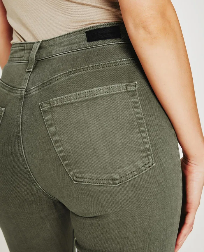 AG Jeans Denim Women Alexxis Slim 3 YEARS SULFUR ARMORY GREEN AG Jeans Denim Women Alexxis Slim 3 YEARS SULFUR ARMORY GREEN
