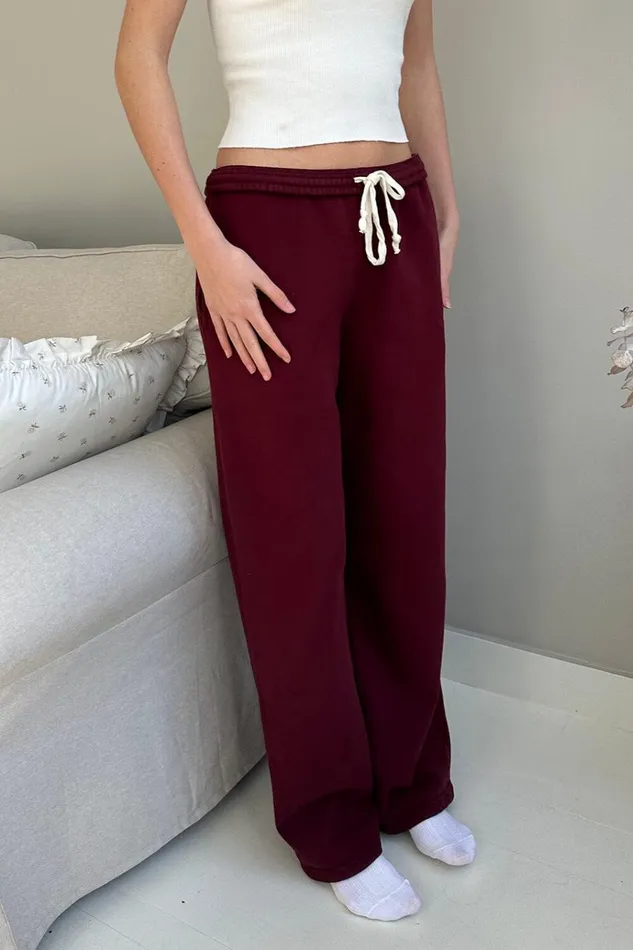 Anastasia Soft Sweatpants Burgundy Women Brandy Melville Sweatpants and Sweatshirts