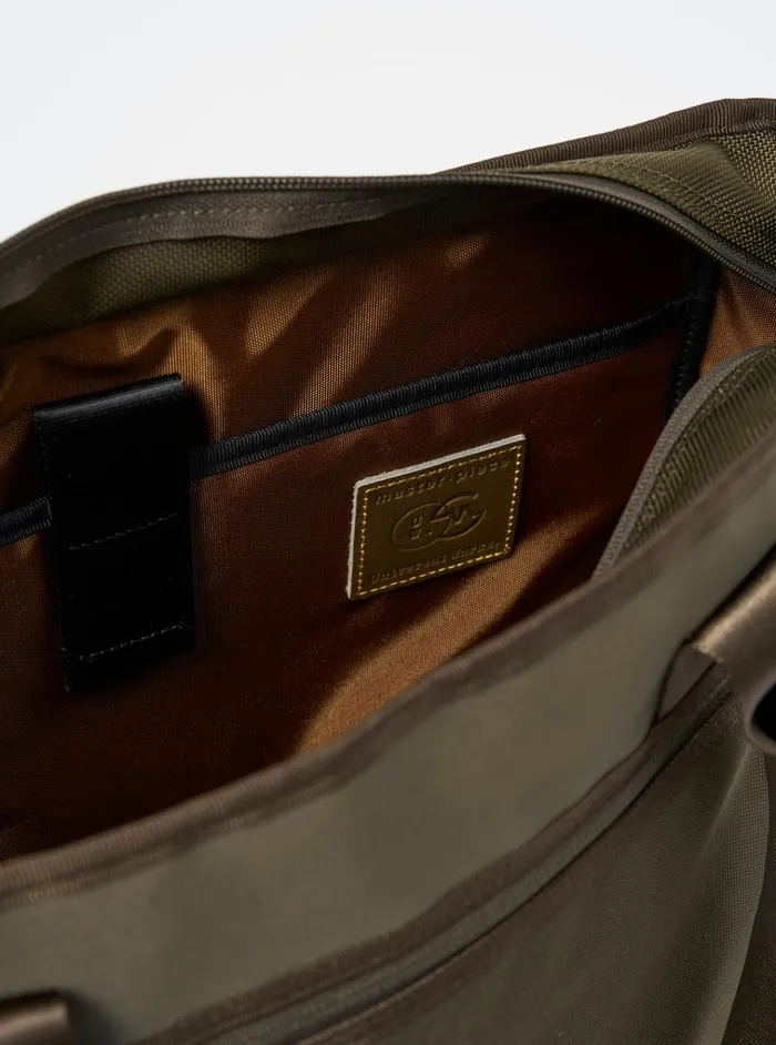 Bags Men Universal Works MasterPiece X Universal Works Tote Bag In Olive Recycled Tech Canvas