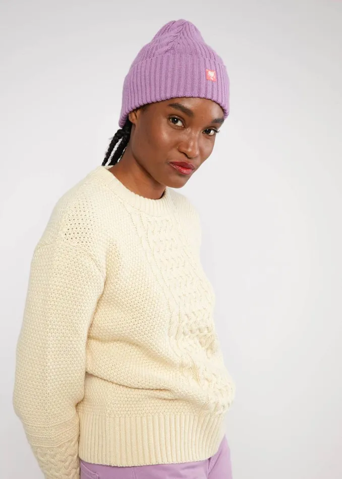Blutsgeschwister Knitted Hat Lady Mary Aran Purple Women Other Accessoires