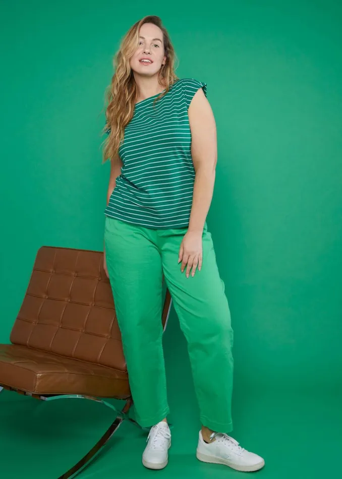 Blutsgeschwister Sleeveless Top Boxy Babe Green Women Tops