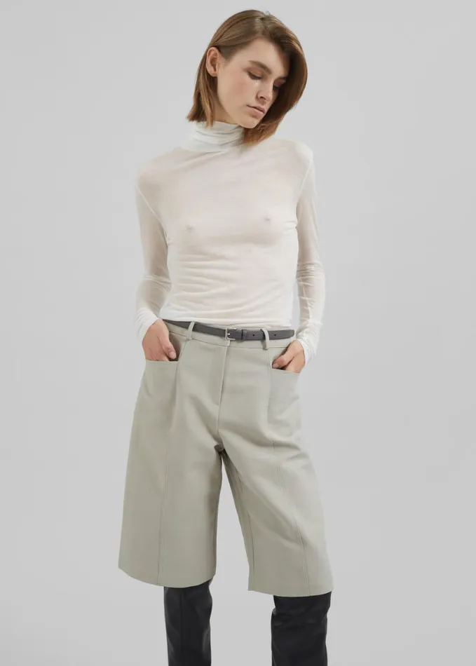 Clothing Women The Frankie Shop Cairo Bermuda Shorts 8211 Light Beige