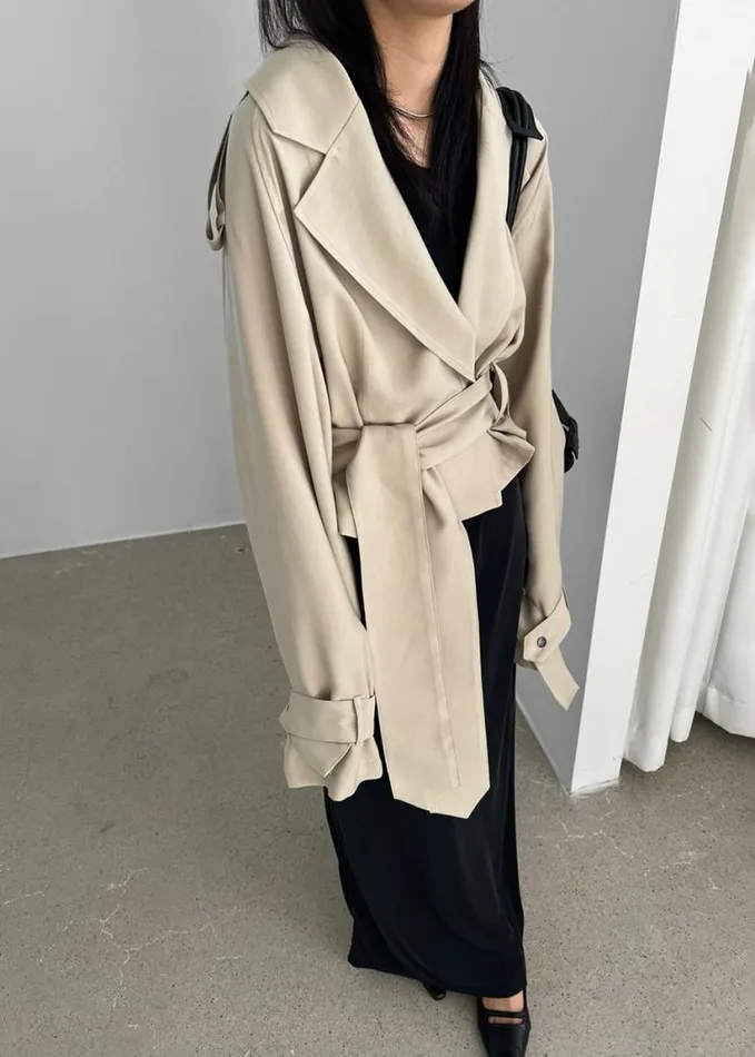Clothing Women The Frankie Shop Faven Cropped Trench 8211 Beige