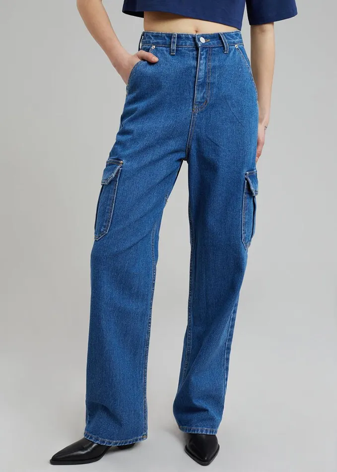 Clothing Women The Frankie Shop Kai Cargo Denim Pants 8211 Medium Wash