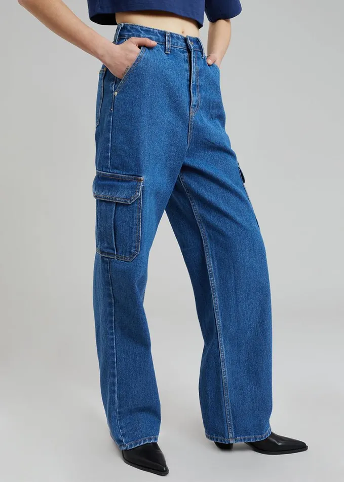 Clothing Women The Frankie Shop Kai Cargo Denim Pants 8211 Medium Wash