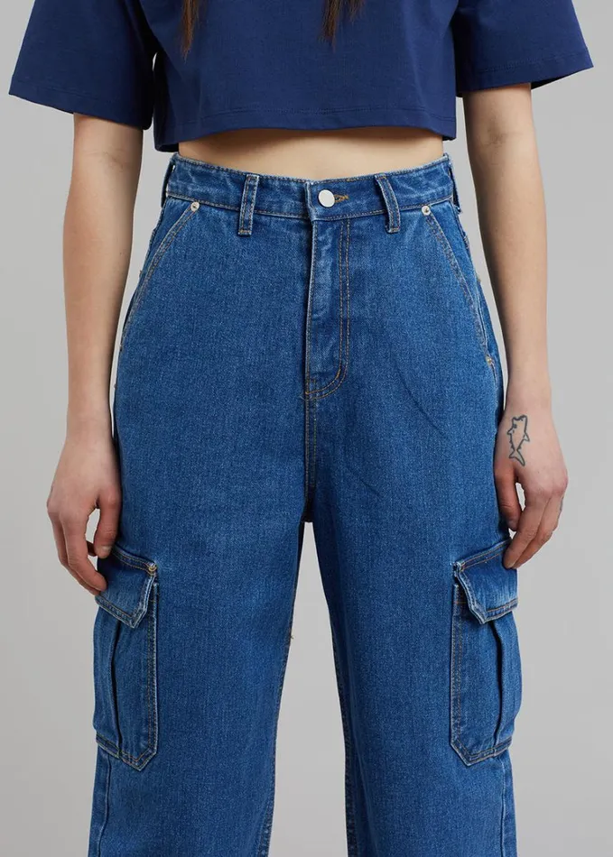 Clothing Women The Frankie Shop Kai Cargo Denim Pants 8211 Medium Wash