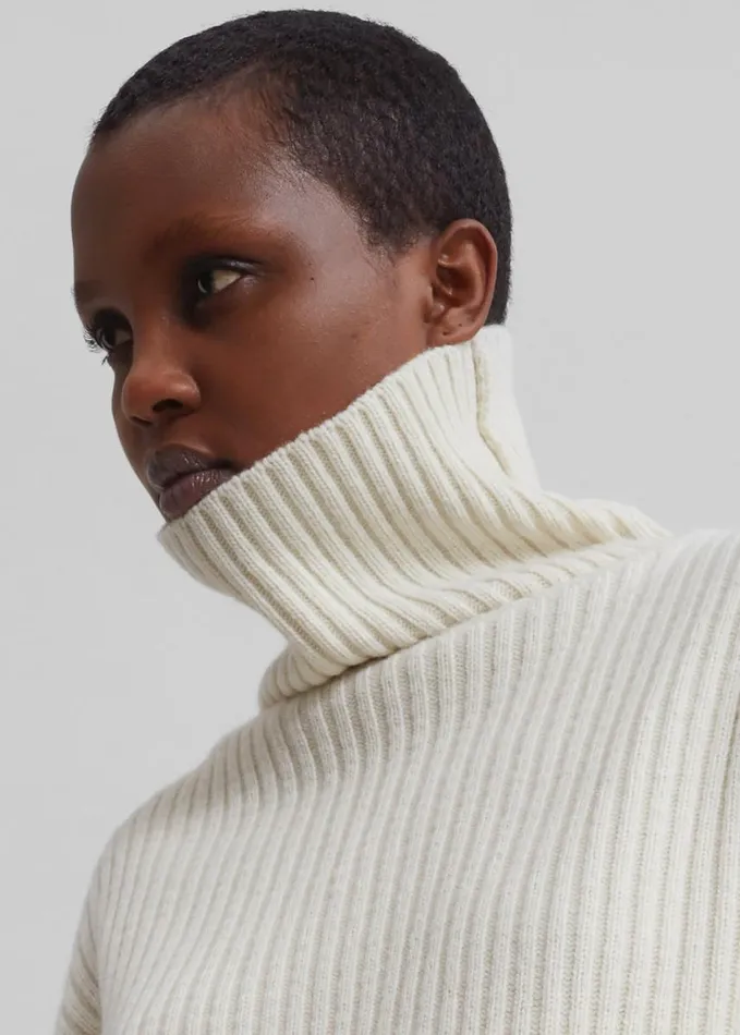 Clothing Women The Frankie Shop Thelma Ribbed Sweater Dress Cream
