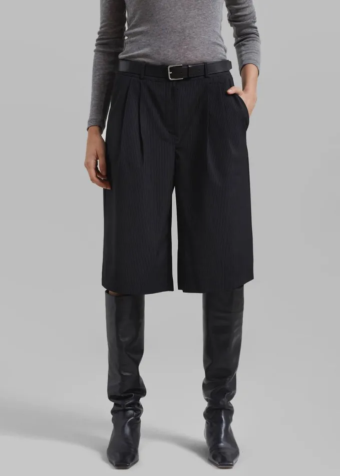 Clothing Women The Frankie Shop Wilma Pleated Bermuda Shorts 8211 Black Pinstripe