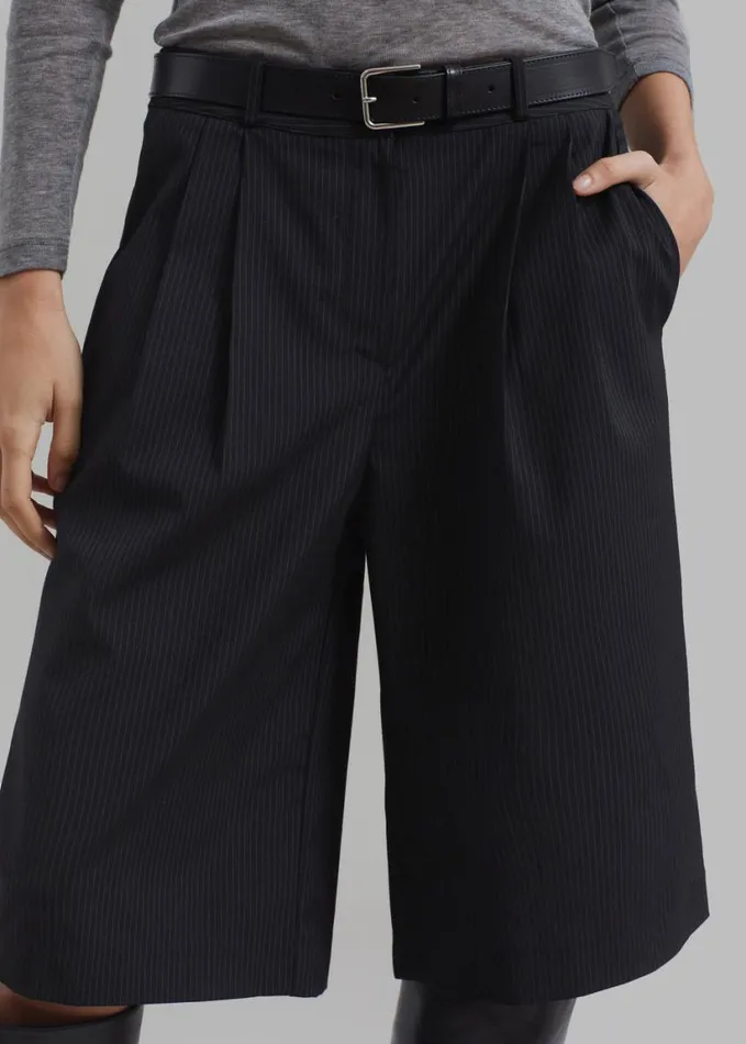Clothing Women The Frankie Shop Wilma Pleated Bermuda Shorts 8211 Black Pinstripe