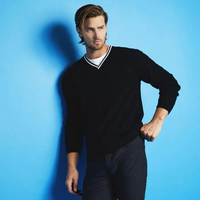 GFORE V NECK WAFFLE KNIT MERINO WOOL SWEATER Onyx Men Sweaters