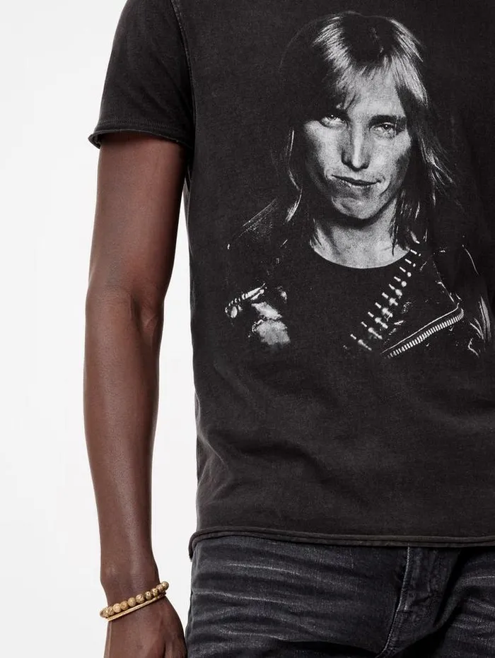 Graphic Tees Men John Varvatos TOM PETTY BLACK AND WHITE TEE Charcoal