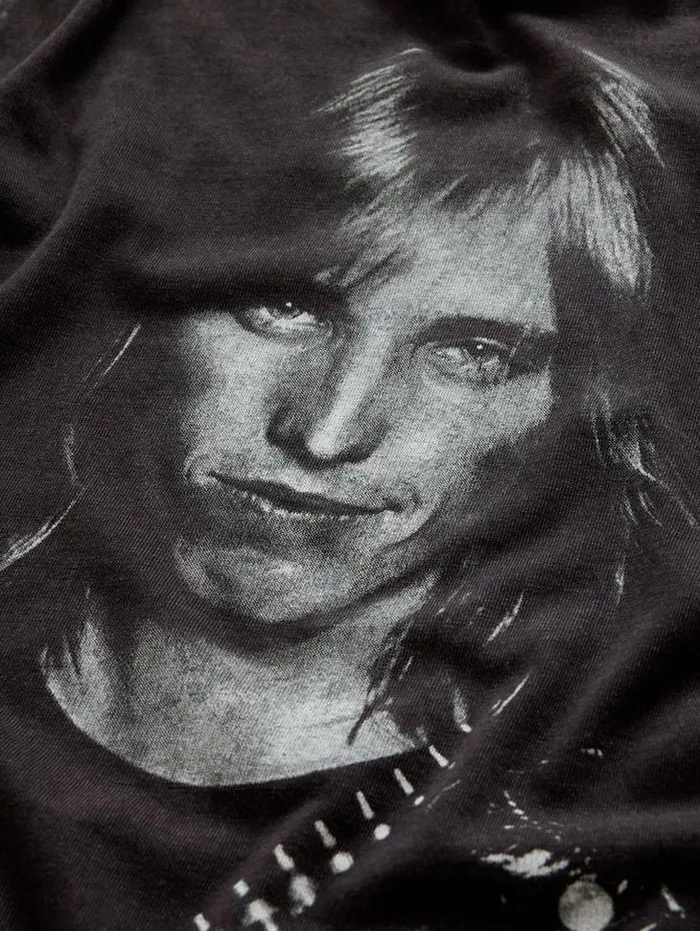 Graphic Tees Men John Varvatos TOM PETTY BLACK AND WHITE TEE Charcoal