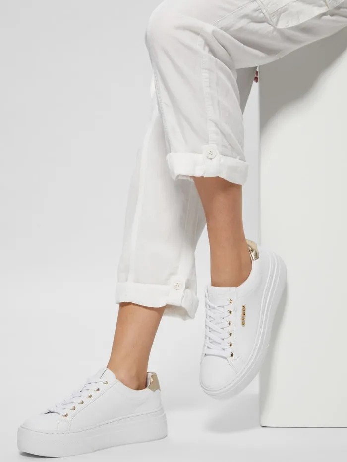 GUESS Shoes Amera LowTop Sneakers Blackwhite 8211 Women