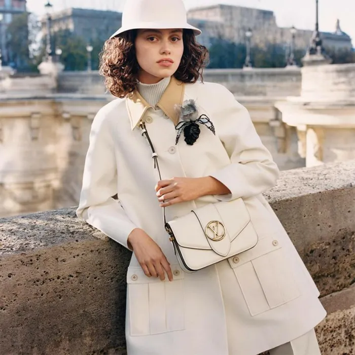 Louis Vuitton Shoulder and Totes Louis Vuitton M55950 Lv Pont 9 8211 Louis Vuitton Handbag Store 8211 Women Louis Vuitton Shoulder and Totes Louis Vuitton M55950 Lv Pont 9 8211 Louis Vuitton Handbag Store 8211 Women