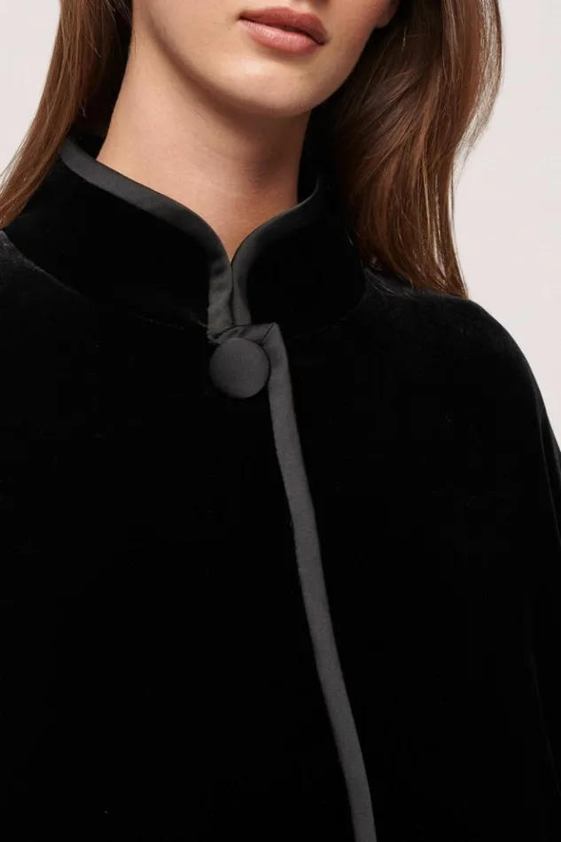 Luisa Spagnoli Outerwear Spuma 8211 Elegant Cape Black 8211 Women Luisa Spagnoli Outerwear Spuma 8211 Elegant Cape Black 8211 Women