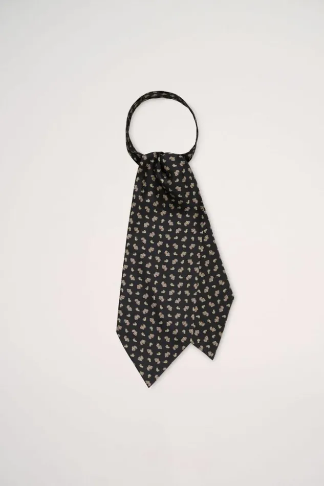 Luisa Spagnoli Scarves And Foulards Rodengo 8211 Scarf Tie Black 8211 Women Luisa Spagnoli Scarves And Foulards Rodengo 8211 Scarf Tie Black 8211 Women