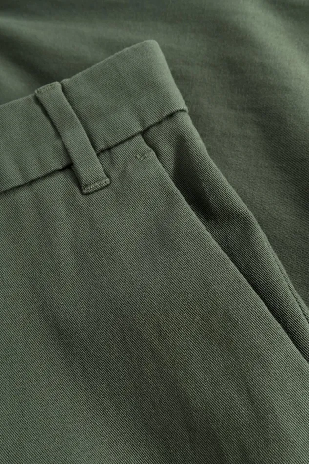 Men Aros Regular Light Stretch Chino Spruce Green Norse Projects Trousers