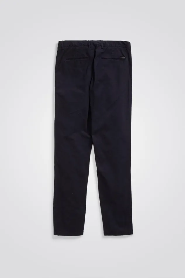 Men Aros Slim Italian Brushed Twill Chino Dark Navy Norse Projects Trousers