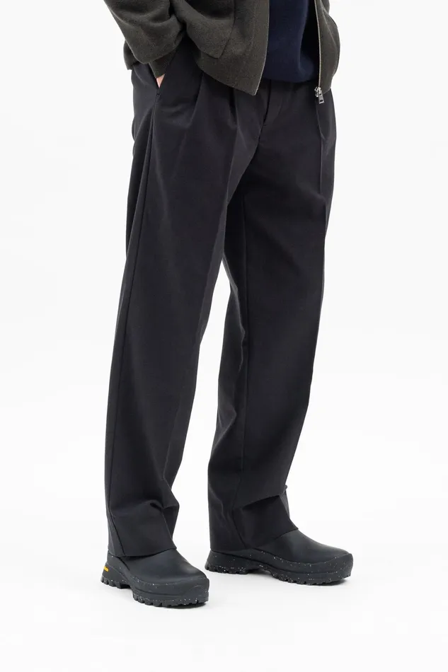 Men Benn Relaxed Pleated Trouser Black Norse Projects Trousers