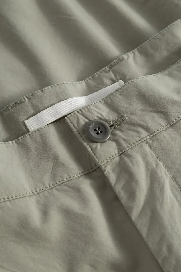 Men Benn Relaxed Typewriter Pleated Short Clay Norse Projects Shorts