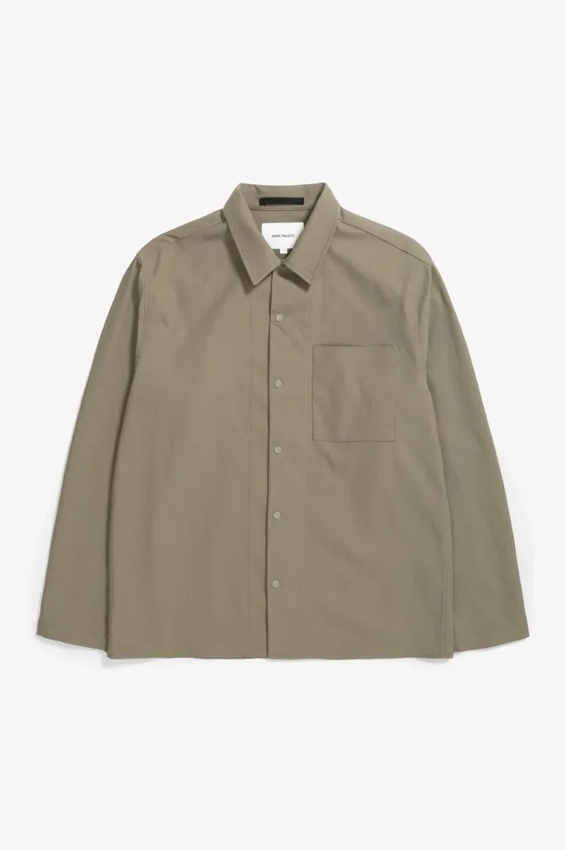 Men Carsten Solotex Twill Shirt LS Sediment Green Norse Projects Shirting