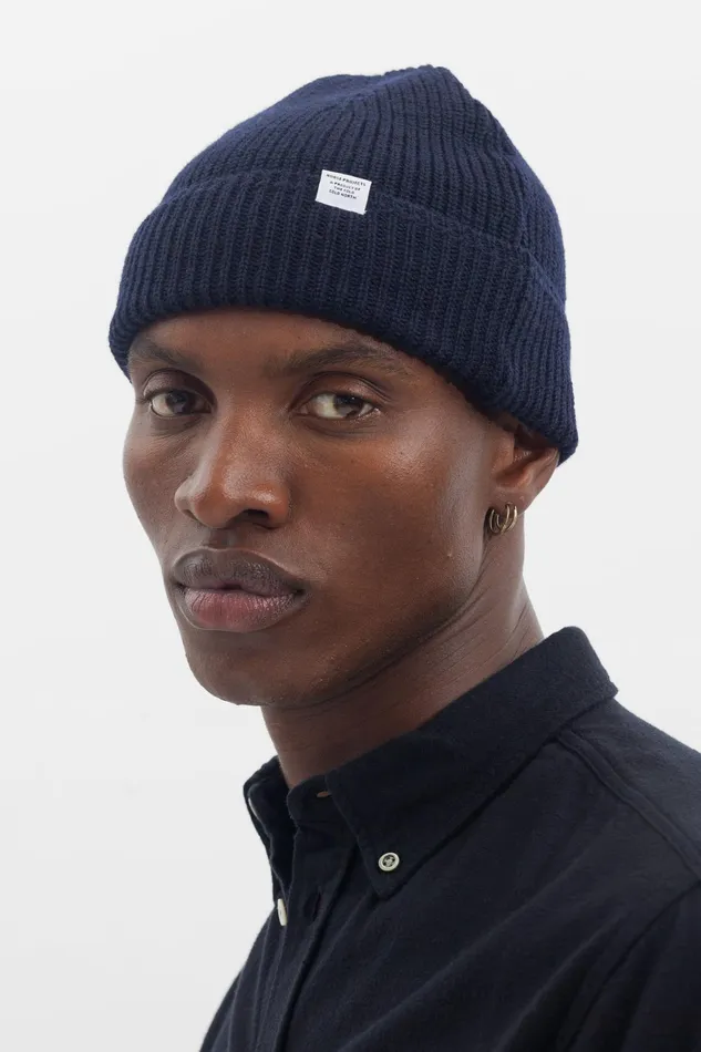 Men Fine Merino Rib Beanie Black Norse Projects Beanies
