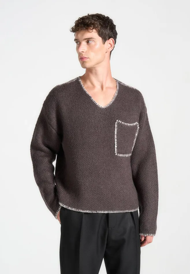 Men Manire De Voir Mohair Knit Whipstitch V Neck Jumper Brown
