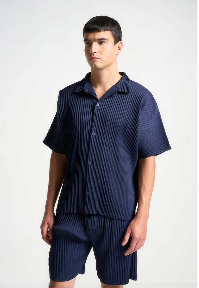 Men Manire De Voir Pleated Shirt Navy