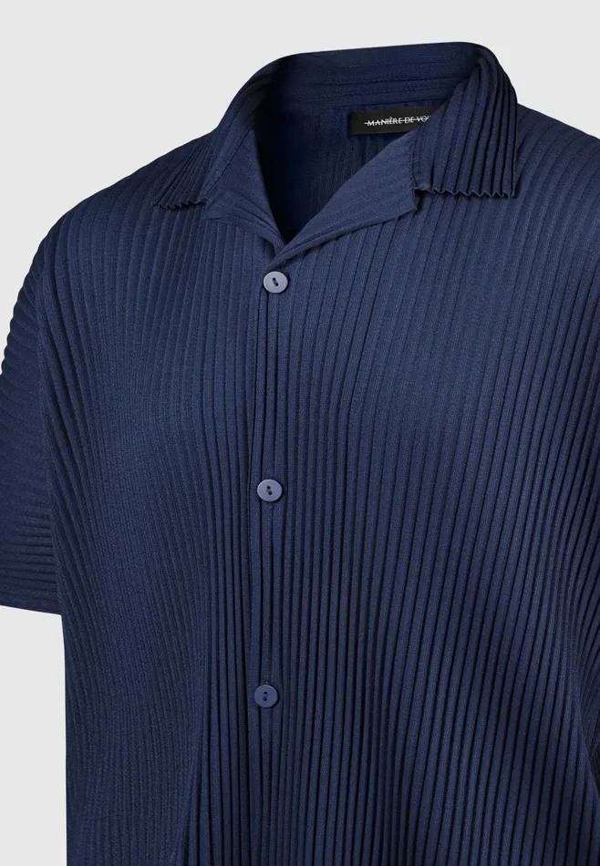 Men Manire De Voir Pleated Shirt Navy
