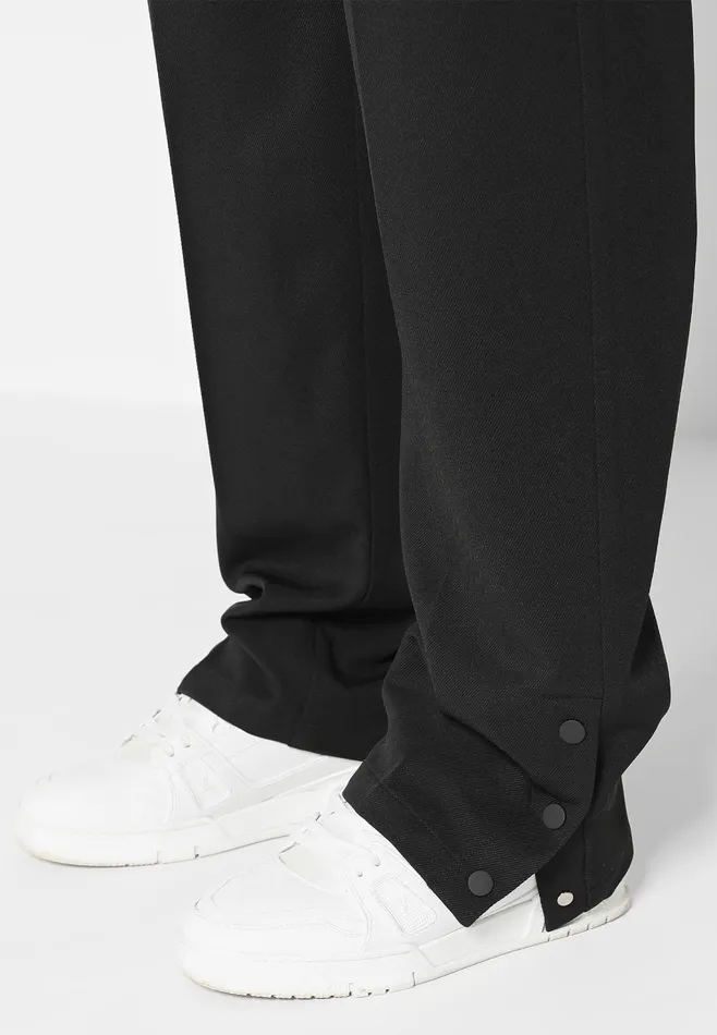 Men Manire De Voir Straight Leg Buttoned Cuff Trousers Black