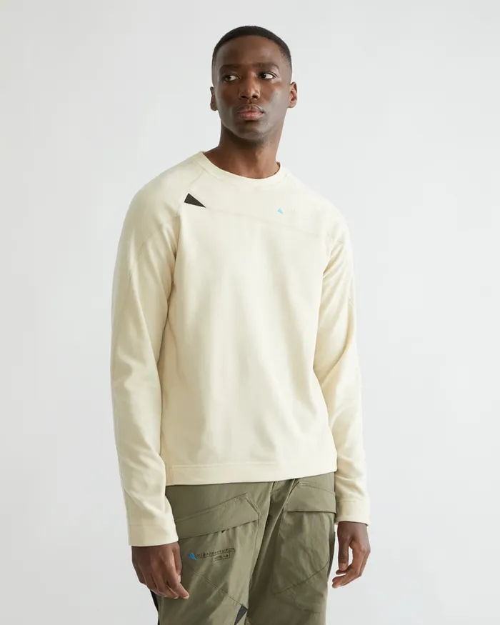 Men Sigyn Crew Sweater Amber Gold Klttermusen Fleeces and Sweaters