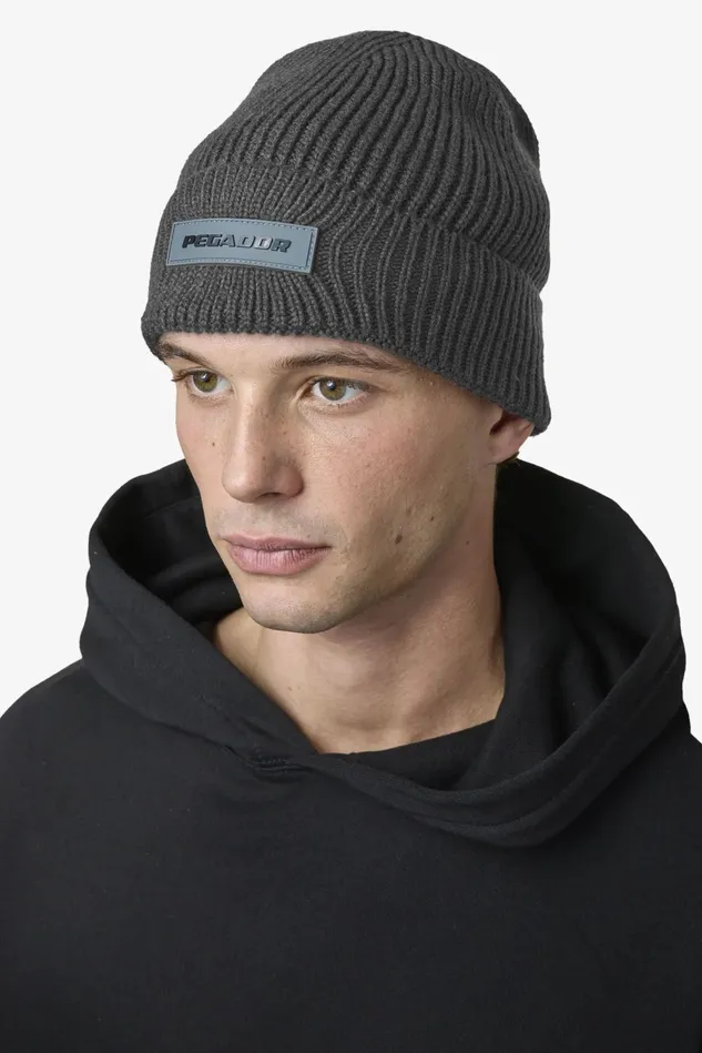 MenWomen Pegador Beanies Logo Rubber Beanie Heavy Knit Anthracite Black MenWomen Pegador Beanies Logo Rubber Beanie Heavy Knit Anthracite Black