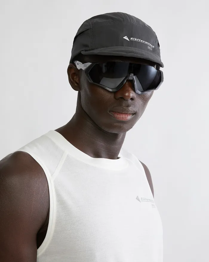 MenWomen Sol Lightweight Five Panel Cap Boysenberry Klttermusen Hats and Caps