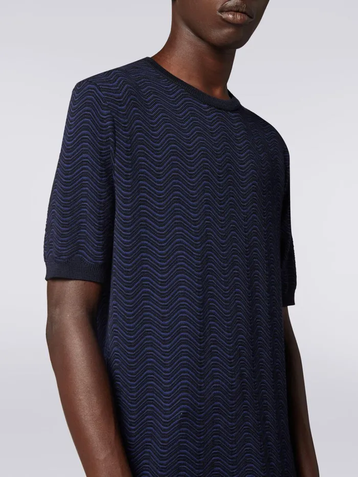 Men Wool And Viscose CrewNeck TShirt With Wave Pattern Blue Missoni Knitwear Men Wool And Viscose CrewNeck TShirt With Wave Pattern Blue Missoni Knitwear