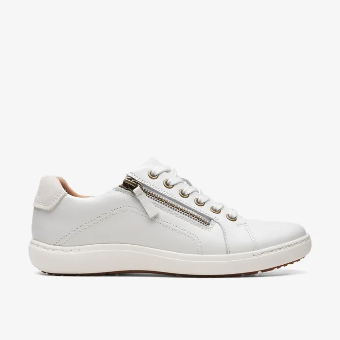 Nalle Lace White Leather Women Clarks Sneakers