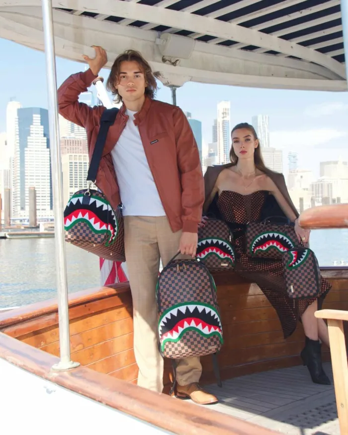 ROMEO AIR ITALIA SHARK MINI DUFFLE Bags SPRAYGROUND