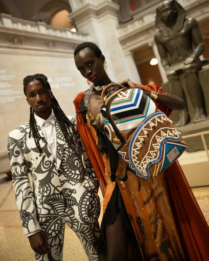 THE MET KUBA KINGDOM HEADDRESS BACKPACK Bags SPRAYGROUND