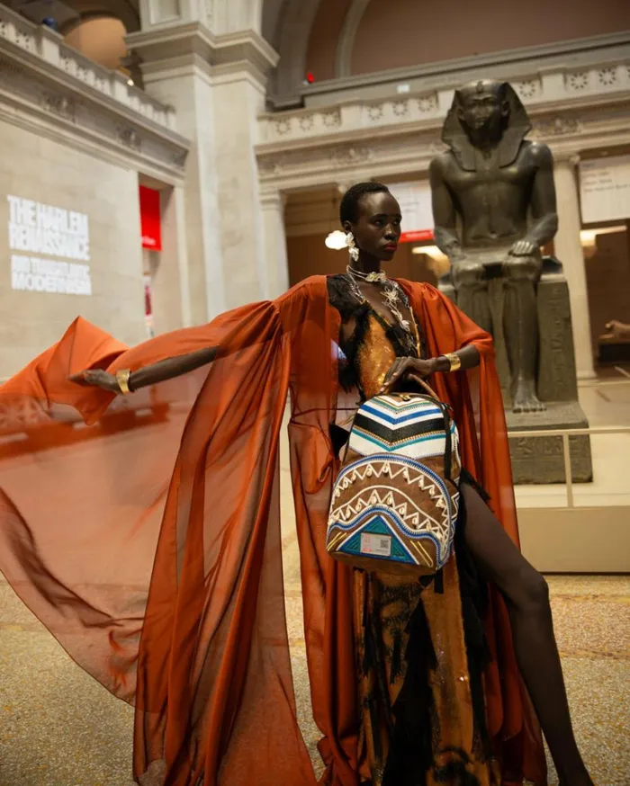 THE MET KUBA KINGDOM HEADDRESS BACKPACK Bags SPRAYGROUND