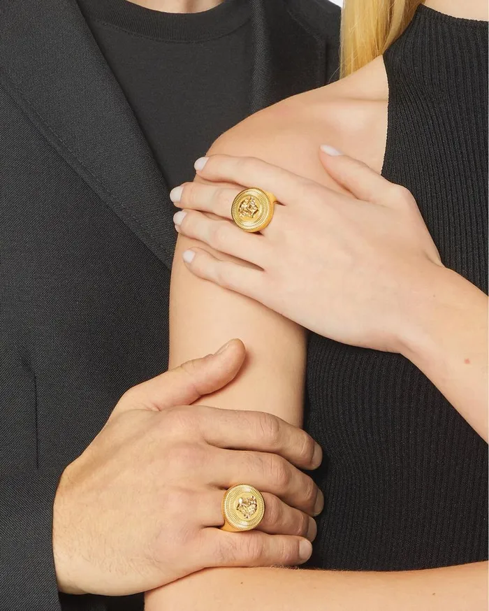 Versace Rings Medusa Biggie Ring Light Gold 8211 WomenMen Versace Rings Medusa Biggie Ring Light Gold 8211 WomenMen