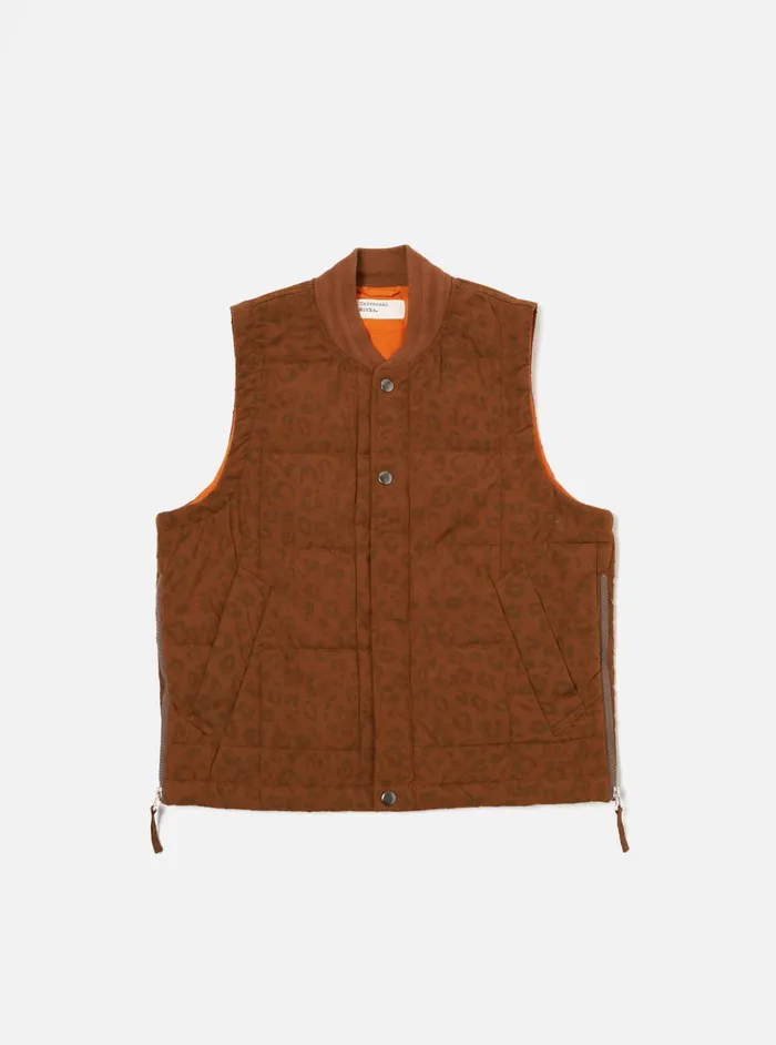 Waistcoats and Gilets Men Universal Works Universal Works Carlton Gilet In Orange Leopard Recycled Polytech Waistcoats and Gilets Men Universal Works Universal Works Carlton Gilet In Orange Leopard Recycled Polytech
