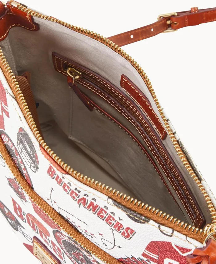 Woman NFL Buccaneers Crossbody Buccaneers Dooney and Bourke Crossbodies Woman NFL Buccaneers Crossbody Buccaneers Dooney and Bourke Crossbodies