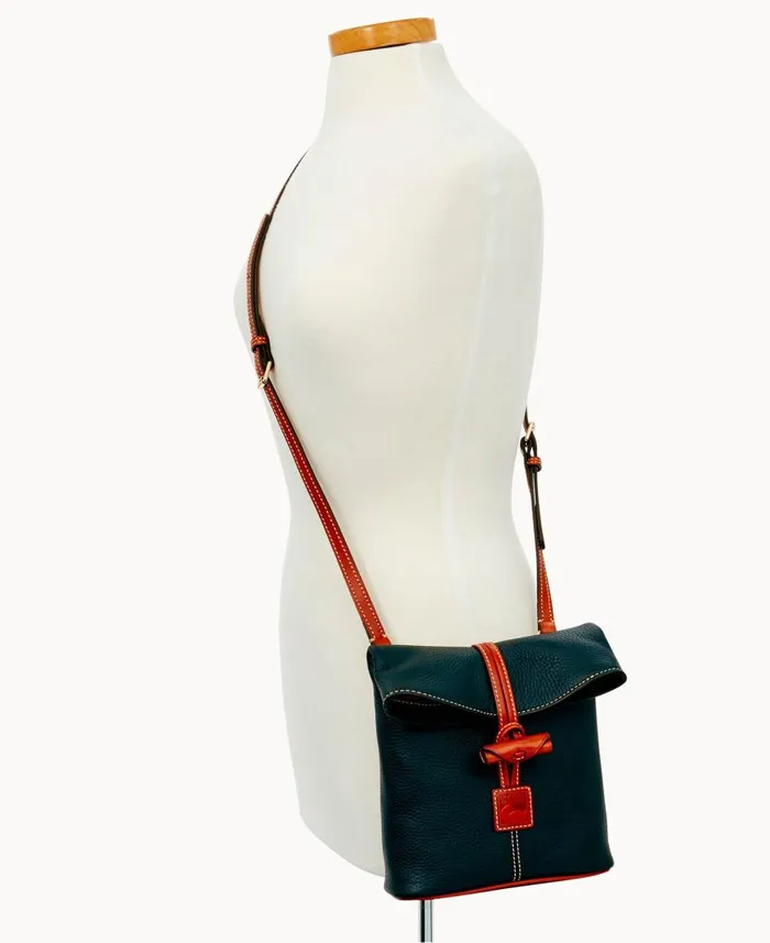 Woman Pebble Grain Toggle Crossbody Black Dooney and Bourke Crossbodies Woman Pebble Grain Toggle Crossbody Black Dooney and Bourke Crossbodies