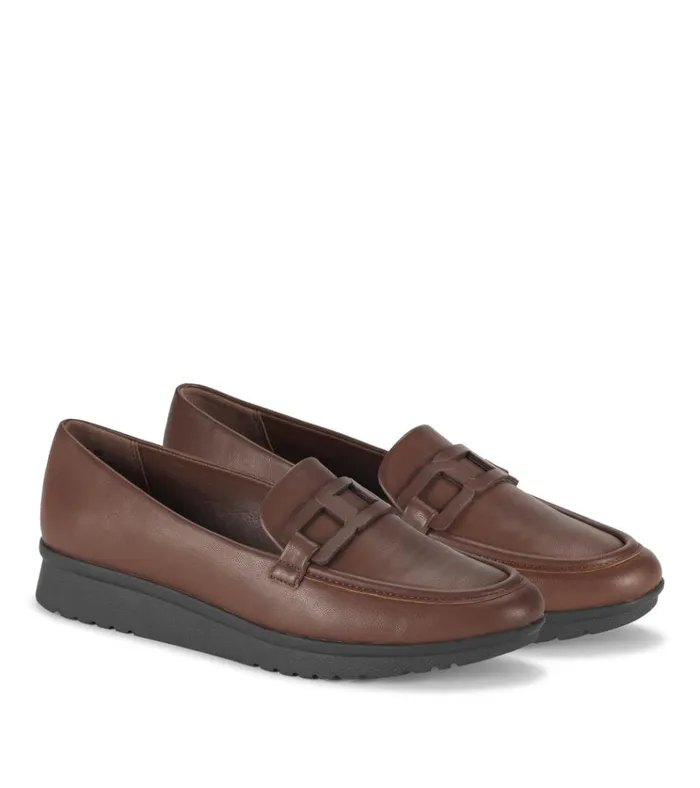 Women Addison Slip On Loafer Brush Brown Baretraps Flats and Loafers