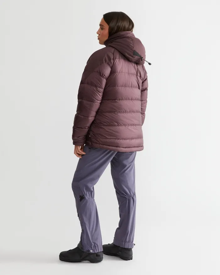 Women Atle 30 Midweight WoMidweight Down Jacket Raven Klttermusen Down and Insulated Jackets
