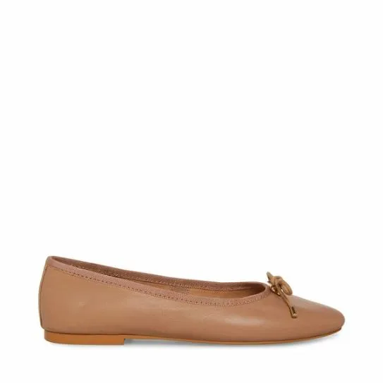 Women BLOSSOMS BLUSH LEATHER Blush Leather Steve Madden Loafers and Flats