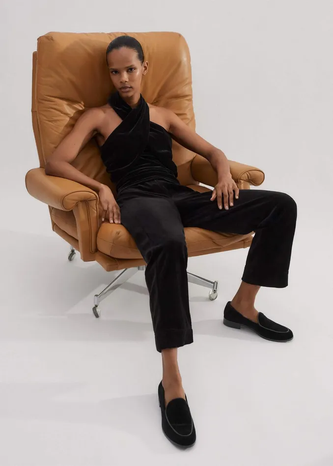 Women Fluid Velour Halterneck Top Black MEEM