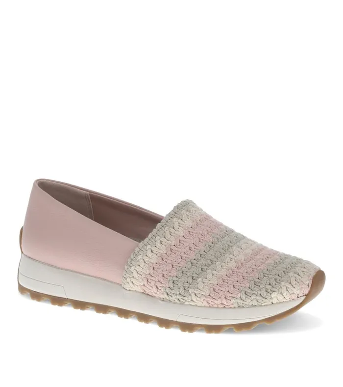 Women Gennie Slip On Pink Pearl Multi Baretraps Sneakers