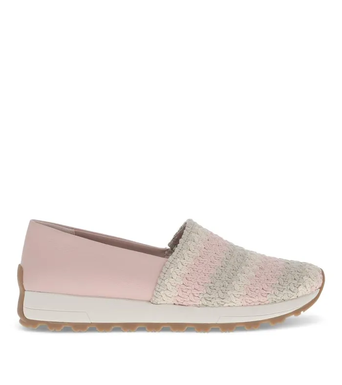 Women Gennie Slip On Pink Pearl Multi Baretraps Sneakers