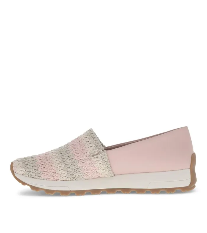 Women Gennie Slip On Pink Pearl Multi Baretraps Sneakers