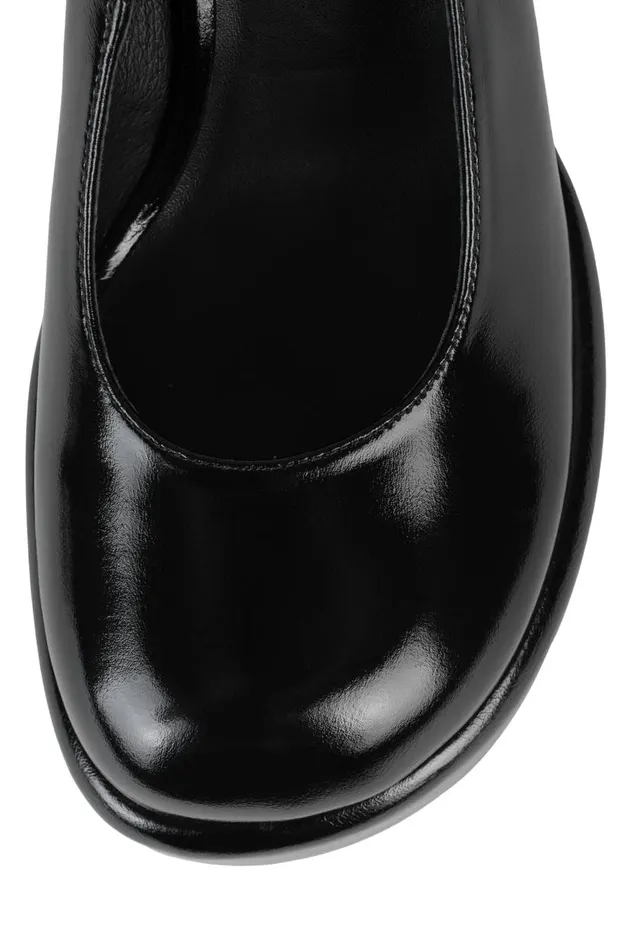 Women Jeffrey Campbell Closed Toe Trivial